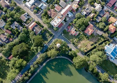 A climate-smart city from an aerial view.